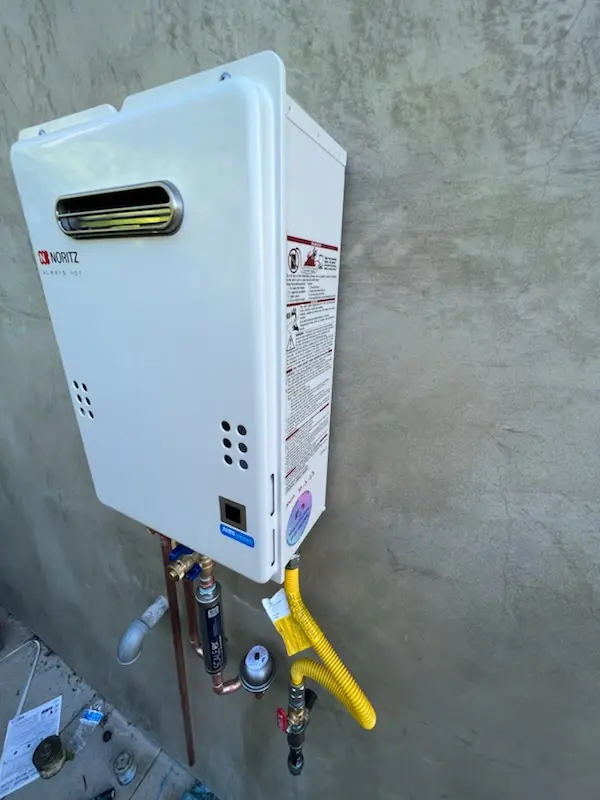 Tankless water heater installation for Saga Hill homes